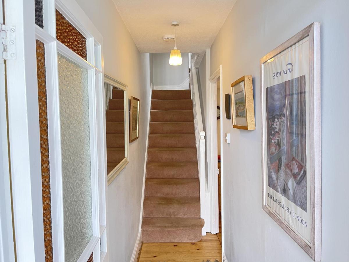 37 Trenwith Place, Charming Family Home & Garden! St. Ives Exterior photo