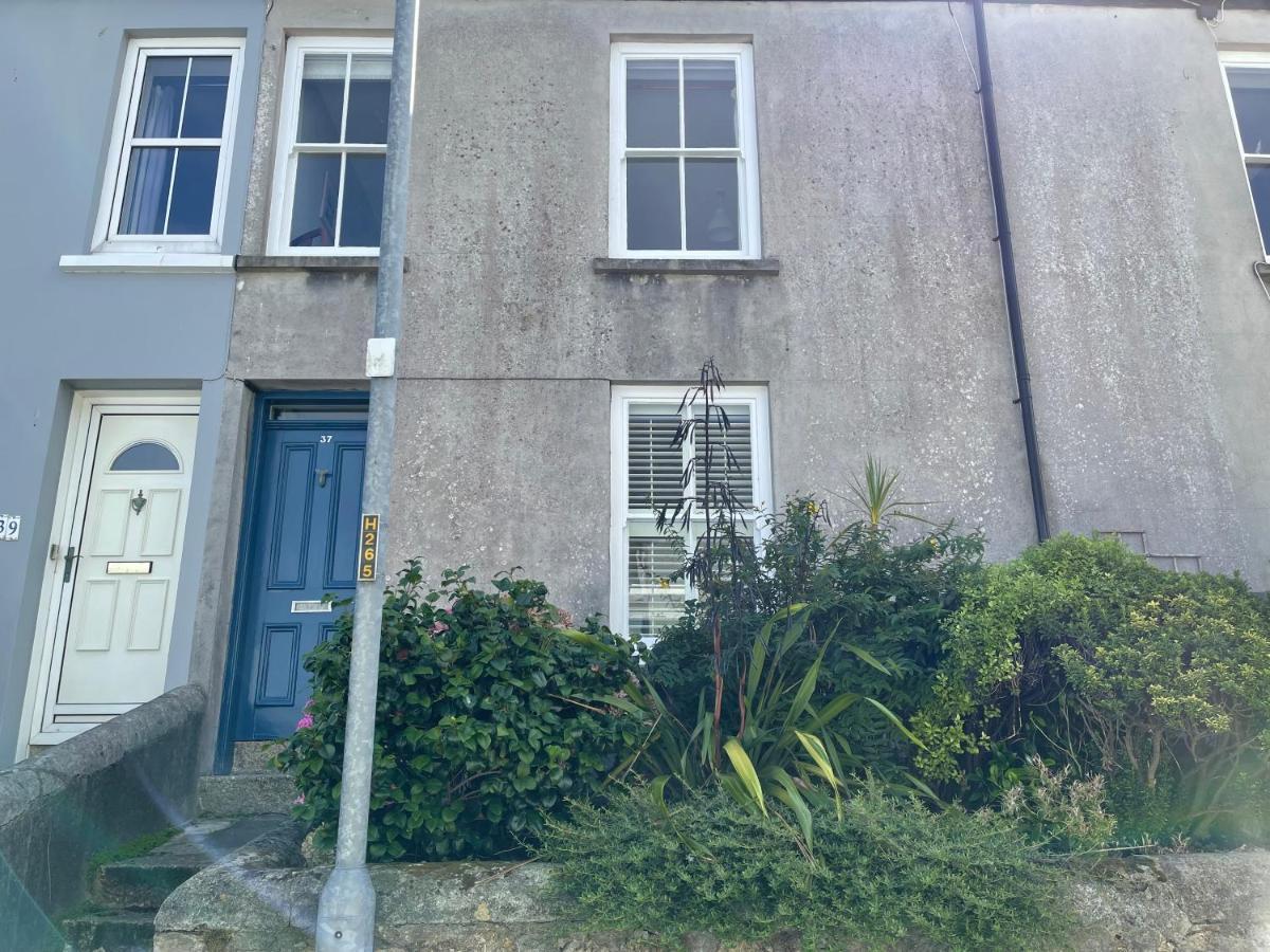 37 Trenwith Place, Charming Family Home & Garden! St. Ives Exterior photo