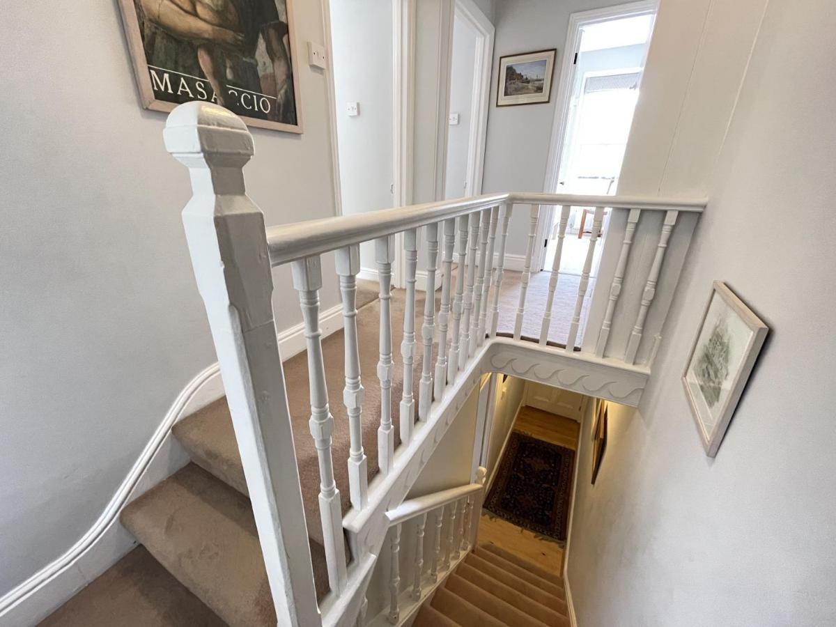 37 Trenwith Place, Charming Family Home & Garden! St. Ives Exterior photo